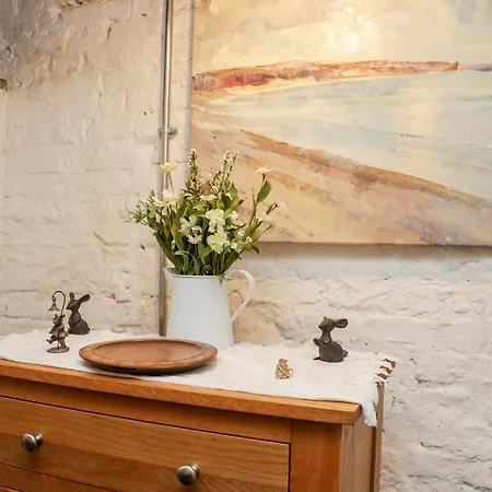 度假居 Inglenook 惠特比